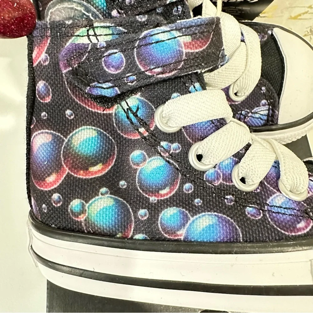 Converse Chuck Taylor All Star Hi Sneaker 1V Bubbles Black (INFANT SIZE: 3 US)